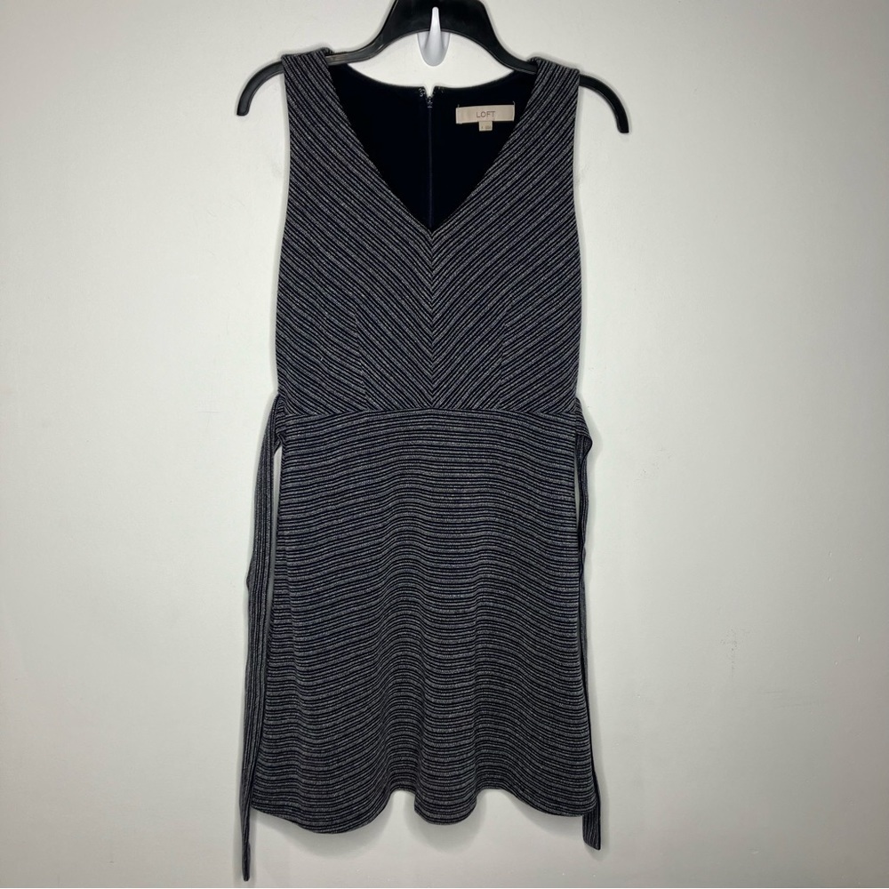 LOFT navy blue v-neck dress size 4
